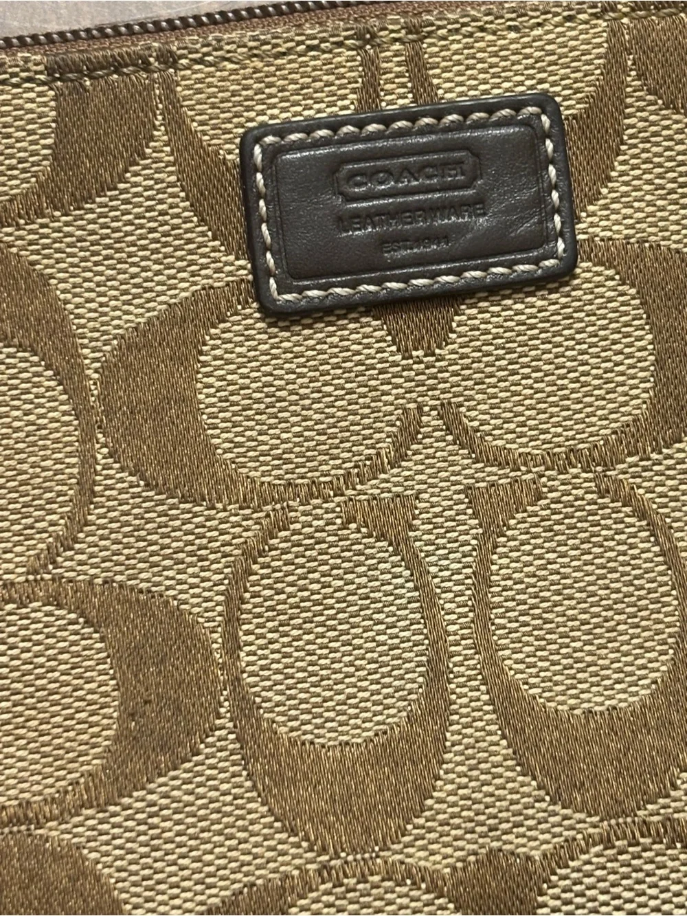 Coach wristlet tan